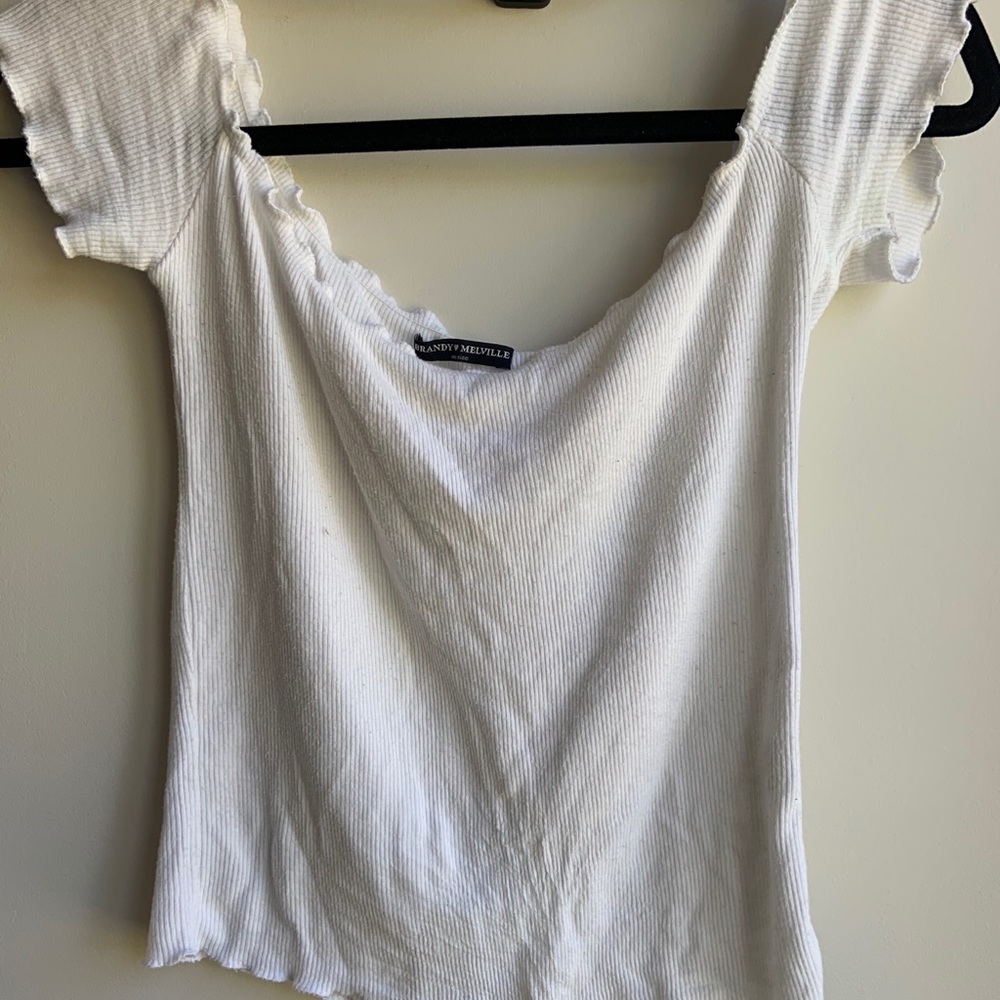 Off the shoulder Brandy Top!🤍